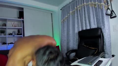 ryanboy30 online show from December 17, 10:22 pm