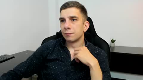 Andrew C. online show from July 25, 9:22 pm