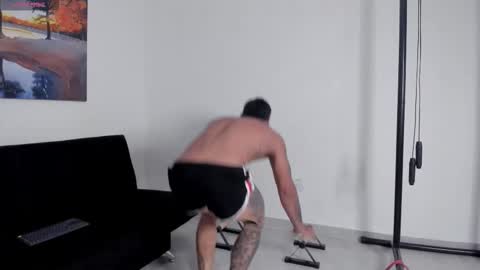 ryanwhite3 online show from January 10, 10:03 pm