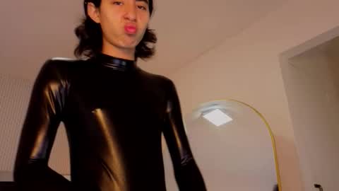 Ryo online show from November 17, 8:01 pm