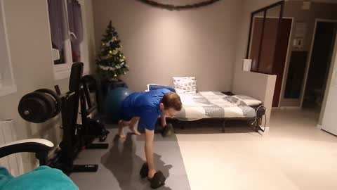 Snapshot of ryukukamifr chatting on December 9, 6:41 pm Ryuk FR online show from December 9, 6:41 pm