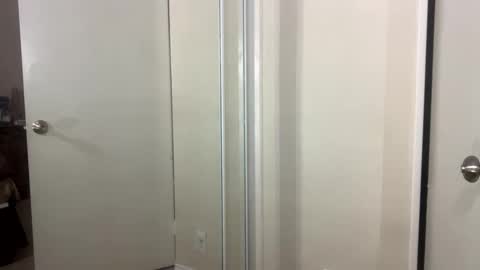 R online show from March 11, 2:51 pm