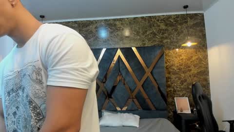 SALVATORE online show from January 10, 11:11 am