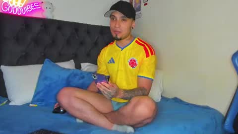   online show from July 3, 11:29 pm