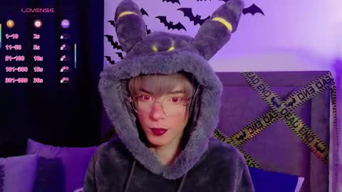 Sam online show from November 1, 9:46 am