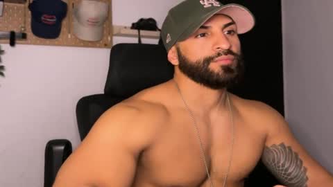 Sam Dornan online show from February 20, 1:13 am