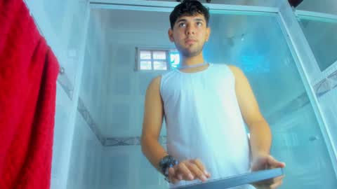 Snapshot of samir_bear chatting on January 11, 12:40 pm Samir online show from January 11, 12:40 pm