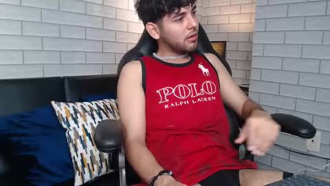 Snapshot of samir_bear chatting on February 8, 12:28 pm Samir online show from February 8, 12:28 pm