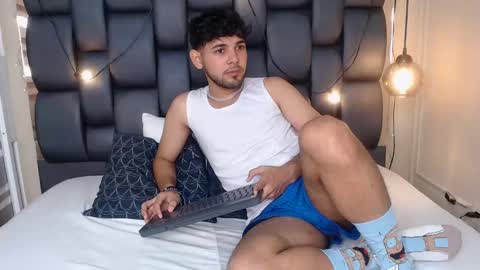 Snapshot of samir_bear chatting on January 20, 12:39 pm Samir online show from January 20, 12:39 pm