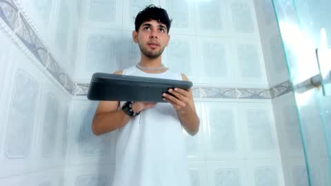 Snapshot of samir_bear chatting on January 24, 12:41 pm Samir online show from January 24, 12:41 pm