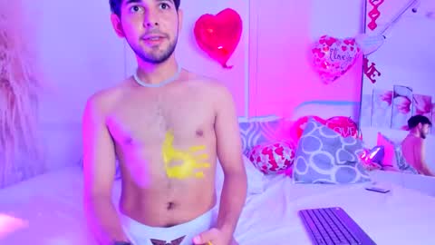 Snapshot of samir_bear chatting on February 15, 12:22 pm Samir online show from February 15, 12:22 pm