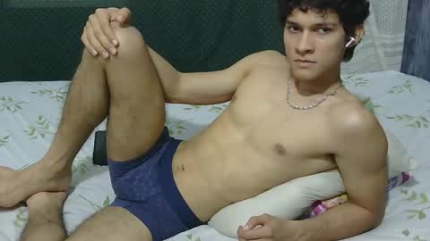 samuel_hills_ii online show from March 3, 7:43 pm