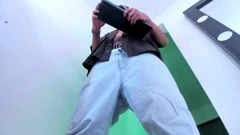   online show from February 26, 3:13 pm