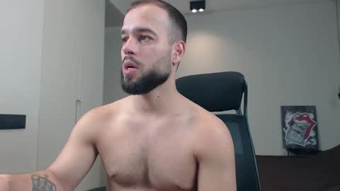 DeAlex online show from November 30, 2:08 pm