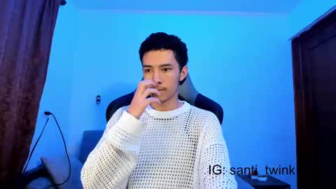 santi_twink19 online show from December 15, 11:01 am