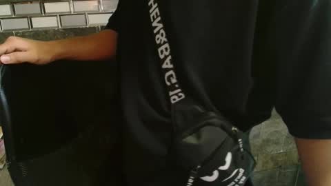 santi online show from October 27, 6:21 pm