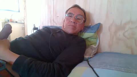 santiago_n online show from November 19, 8:41 pm