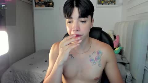 Mr. Santiago online show from November 28, 1:35 pm