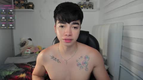 Mr. Santiago online show from March 19, 1:25 pm