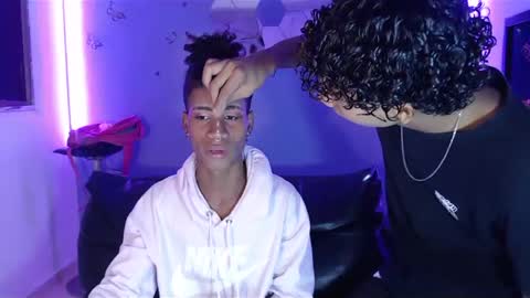 santiago online show from December 7, 1:29 pm