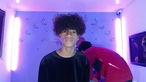 santiago online show from December 4, 1:09 pm