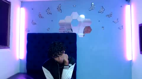 santiago online show from December 31, 12:04 pm