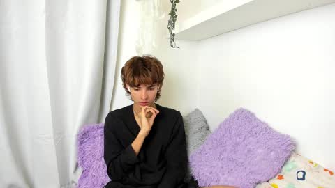 kitty online show from January 9, 4:19 am