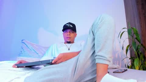     online show from March 4, 5:25 am