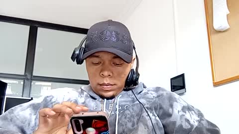 Snapshot of satanas_333 chatting on October 4, 3:28 pm     online show from October 4, 3:28 pm