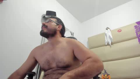 sebastian   muscleman  daddy   the better  latin  lover   online show from October 27, 5:48 pm