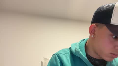 sbouchikh03 online show from January 19, 7:21 am