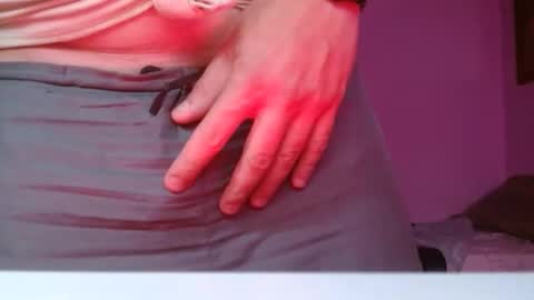 sbutter online show from November 25, 9:17 pm