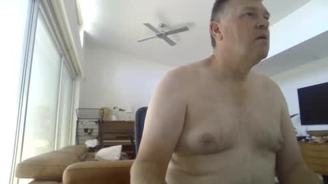 Snapshot of scoobs71 chatting on January 23, 6:06 am Scoobs online show from January 23, 6:06 am