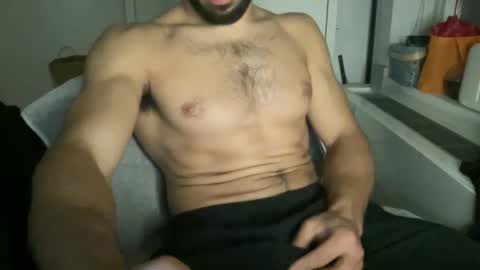 scootdub212 online show from March 5, 7:38 am