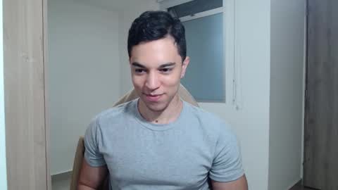 Twitter Scott brasher1 Instagram Camiloestuardo2 online show from January 26, 10:35 pm