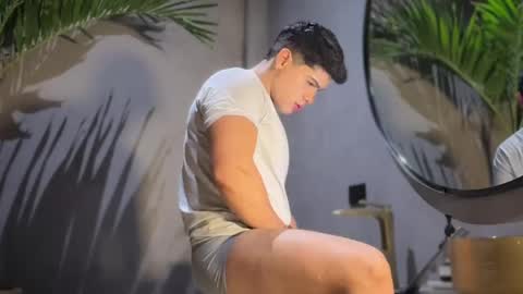 Andrew Flintt online show from April 17, 3:53 am