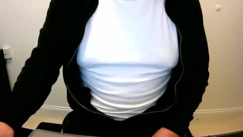 Snapshot of scotti30 chatting on January 11, 9:15 am Scott online show from January 11, 9:15 am