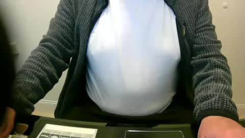 Snapshot of scotti30 chatting on January 17, 2:39 pm Scott online show from January 17, 2:39 pm