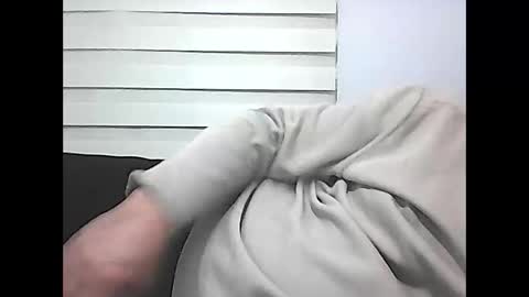 Evren online show from February 25, 6:31 pm