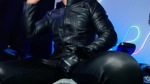 Sebastian online show from January 8, 10:09 am