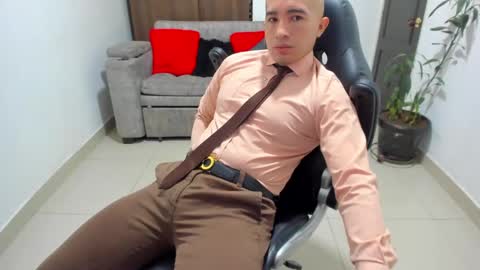 Snapshot of sebastian_oconnor77 chatting on January 18, 12:15 pm juan  sebastian online show from January 18, 12:15 pm
