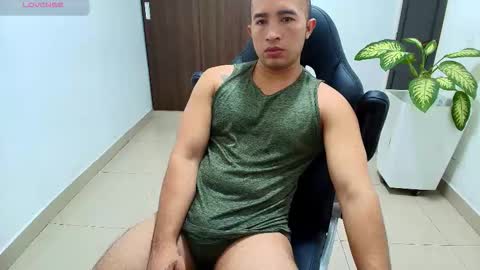 Snapshot of sebastian_oconnor77 chatting on October 22, 12:42 pm juan  sebastian online show from October 22, 12:42 pm