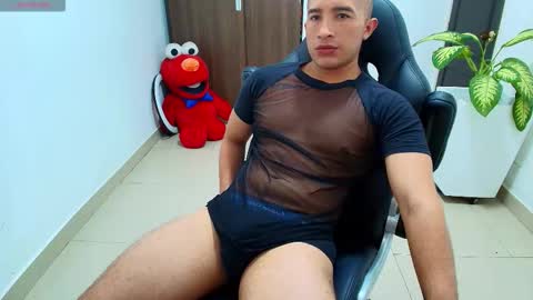 Snapshot of sebastian_oconnor77 chatting on September 27, 5:11 pm juan  sebastian online show from September 27, 5:11 pm