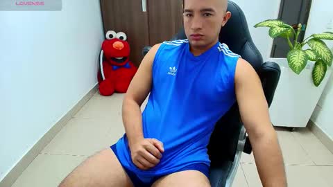 Snapshot of sebastian_oconnor77 chatting on October 7, 12:53 pm juan  sebastian online show from October 7, 12:53 pm