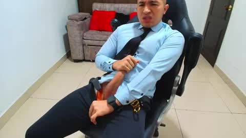 Snapshot of sebastian_oconnor77 chatting on February 12, 1:37 pm juan  sebastian online show from February 12, 1:37 pm