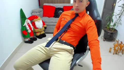Snapshot of sebastian_oconnor77 chatting on January 9, 1:24 pm juan  sebastian online show from January 9, 1:24 pm