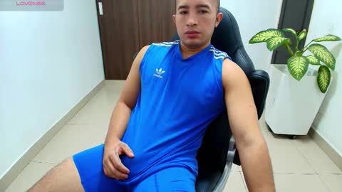 Snapshot of sebastian_oconnor77 chatting on October 23, 12:52 pm juan  sebastian online show from October 23, 12:52 pm