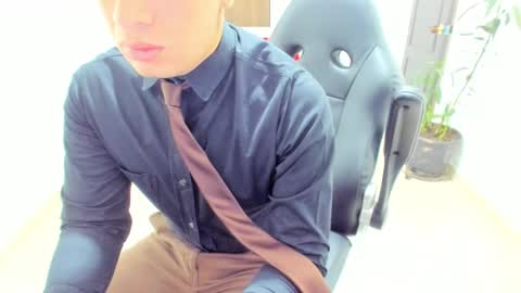 Snapshot of sebastian_oconnor77 chatting on January 16, 12:31 pm juan  sebastian online show from January 16, 12:31 pm