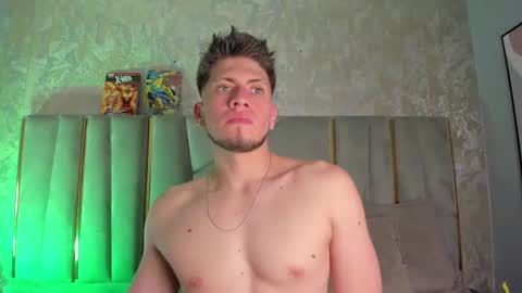 Snapshot of sebastianmaximoff chatting on September 18, 9:17 pm  Sebastian  online show from September 18, 9:17 pm