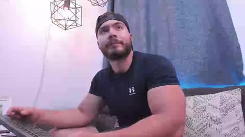 Snapshot of sebastianvilla__ chatting on February 23, 9:58 pm Instagram jeanpaulfit  online show from February 23, 9:58 pm